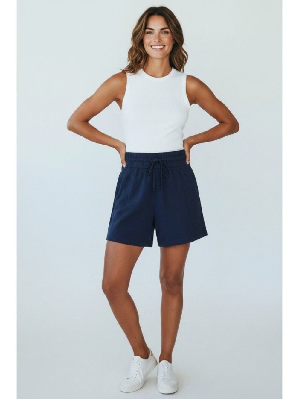 BCBG Women's Athletic Shorts Drawstring Elastic Waist Pockets XS new with tag